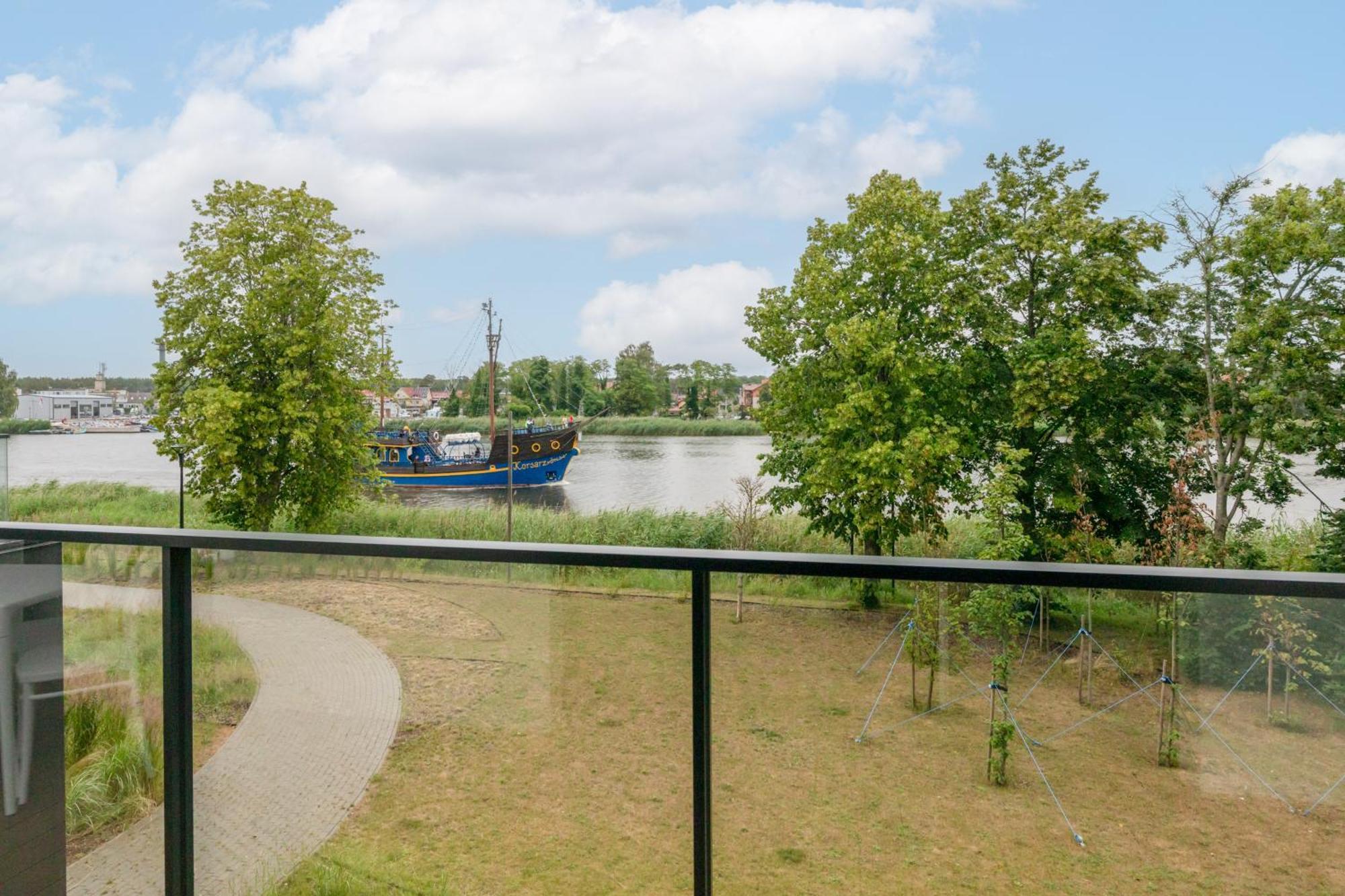 Lux Wellness Resort Apartments By The River By Renters Prestige Dziwnów Eksteriør bilde